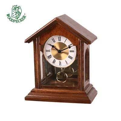 Bondgård träbord klocka